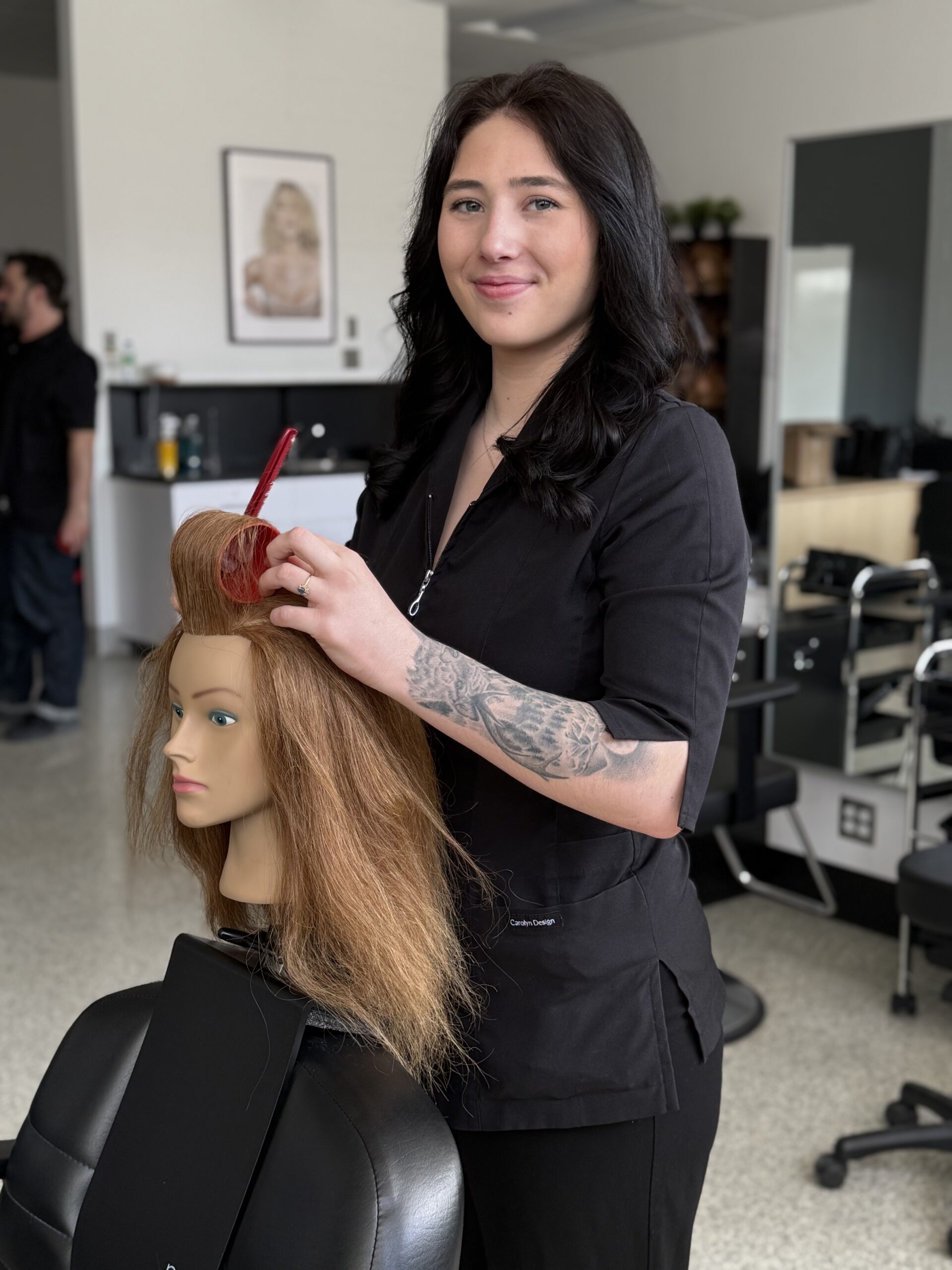 Laly étudiante en coiffure au CFP de Verdun